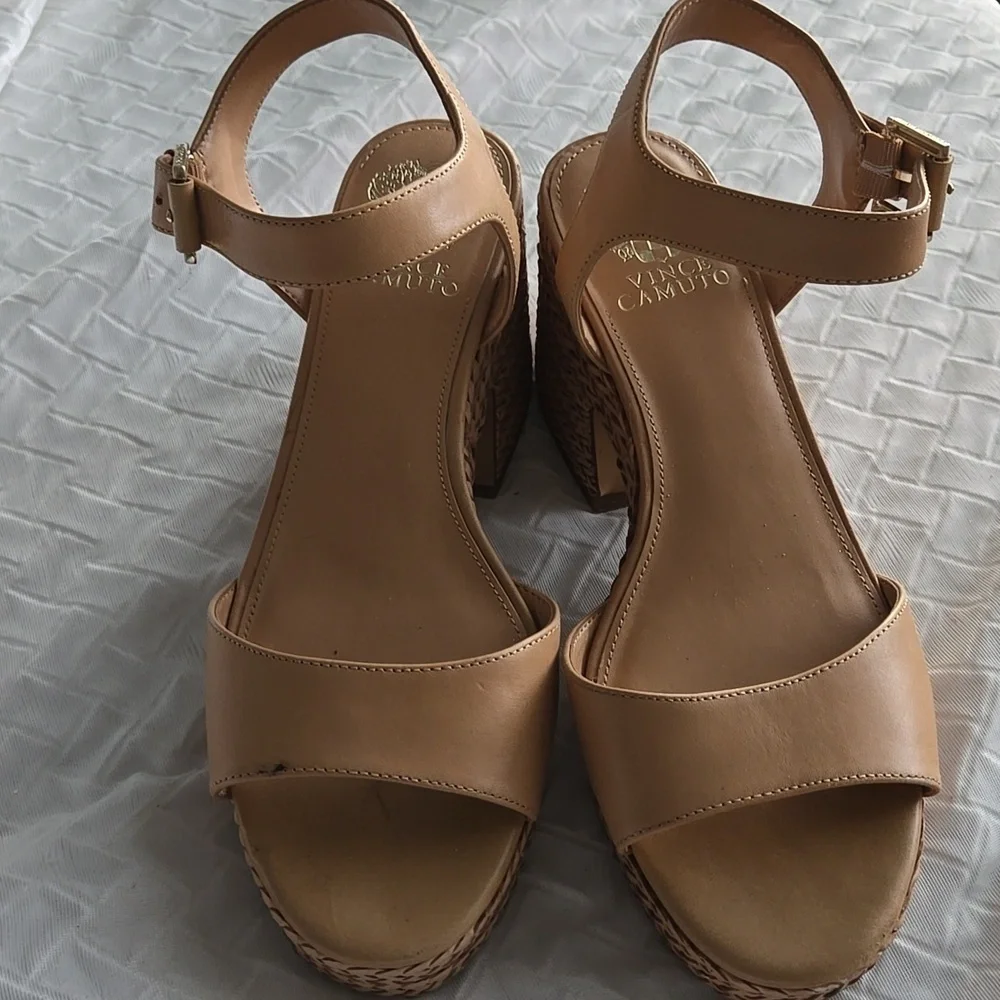 Vince Camuto Ranneli Elegant Tan Leather Woven Platform Sandals Summer Shoes